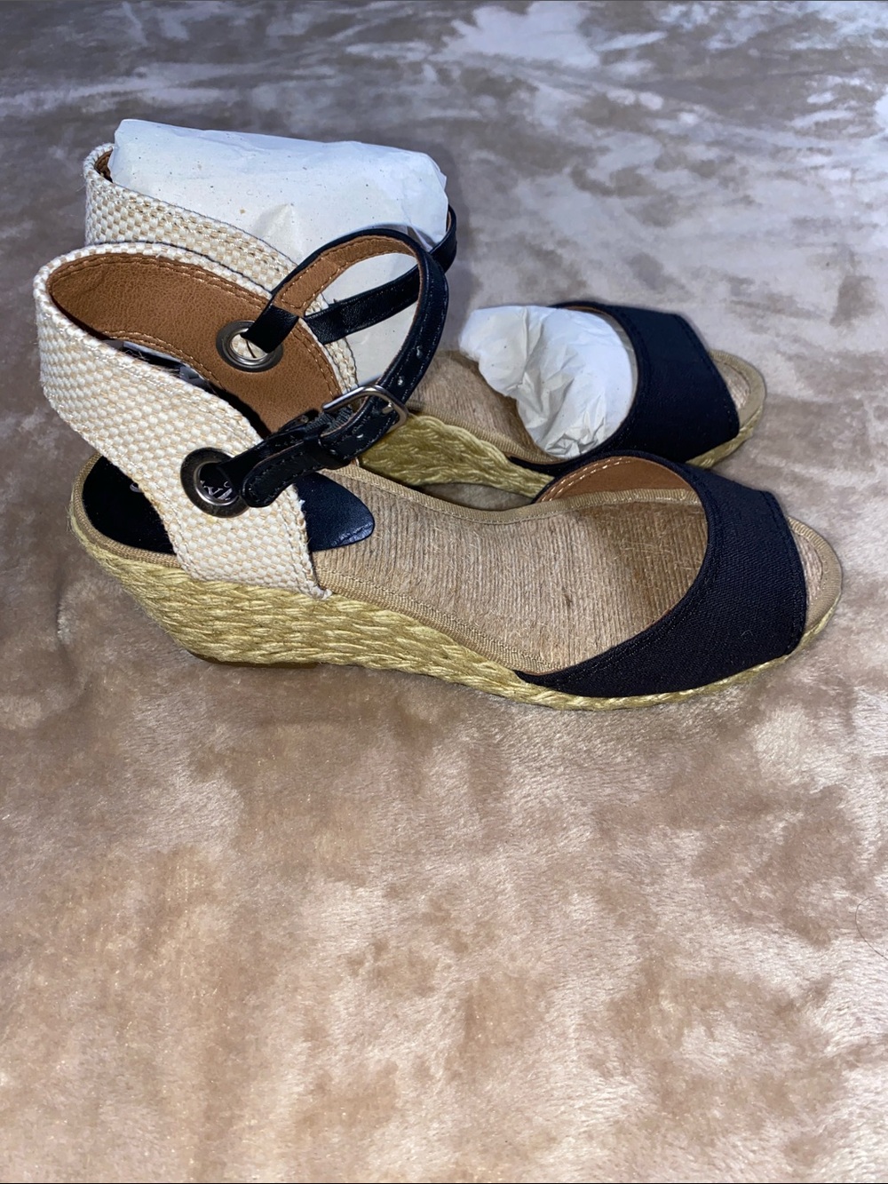 NWOT Lucky Brand Black and Beige Espadrille Wedge Sandals
